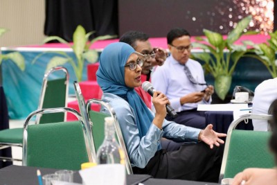 ލަންކާގައި ގަވާއިދަށް ނުފެތޭ ކޯސްތަކެއް، ބަލައިނުގަންނާނެތީ ސަމާލުވާން އެދެފި