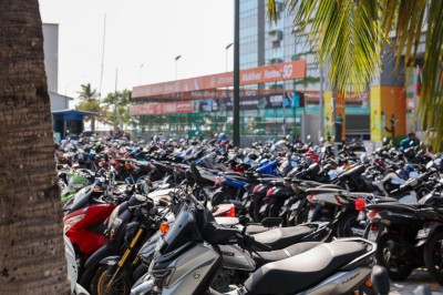 ސައިކަލެއް ވަގަށް ނަގައިފި ނަމަ، އަހަރީ ފީ ނުނަގަން އެދި ކުޑޫގެ ހުށަހެޅުއްވުމެއް އަމީނަށް