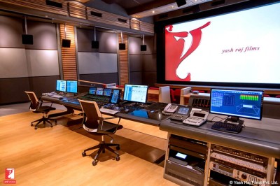 ޔަޝް ރާޖް ފިލްމްސްއަށް ސްކްރިޕްޓް ހުށަހެޅުމުގެ ފުރުސަތު އާއްމުކޮށް ހުޅުވާލައިފި