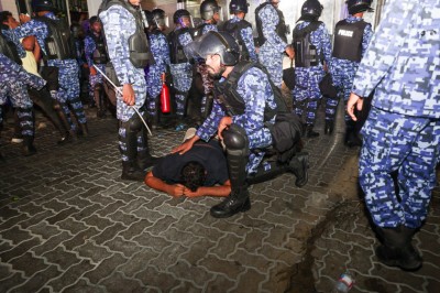 ފަހަތަށް ޖެހެން ޖެހޭނީ ރައީސް މުއިއްޒު: އިމްރާން