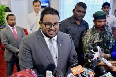 އަދީބު ފައިލްސް: ގޮތެއް ފޮތެއް ނެތް ވެރިން، ހަމަ މަގާމުގައި ތިބެންވީ؟