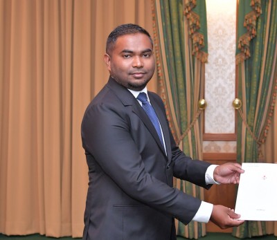 ދައުރު ނިމެން 2 މަހަށްވެފައި އޮއްވާ ޓްރައިބިއުނަލަށް ކުރިމަތިލީ ނިޒާމު ހިނގާގޮތް ބަލަން ޝައުގުވެރިވާތީ: މަހާޒް