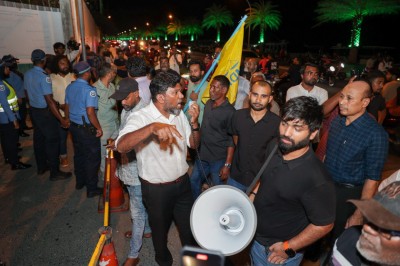 ރޭގެ އެއްވުމުގެ ބައިވެރިން މިނިވަންކުރަން ގޮވައިލައި، އެމްޑީޕީން އަތޮޅުވެހި ކައިރިއަށް އެއްވެއްޖެ