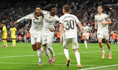 ވިޔަރެއާލް ބަލިކޮށް ރެއާލް އެއްވަނައަށް