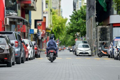 މާލޭ ގެއެއްގެ ސިޑި ގޮޅިއަށް މީހަކު ވެއްޓި، މަރުވެއްޖެ