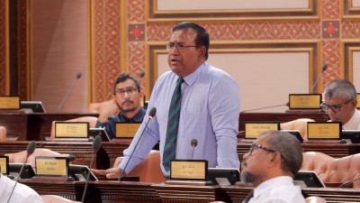 ޑޮލަރުގެ އަގު 22 ރުފިޔާއަށް ބޮޑުވާނެ، މި ސަރުކާރުގެ ނިމުން ހިތިވާނެ: އަބްދުލްޣަފޫރު