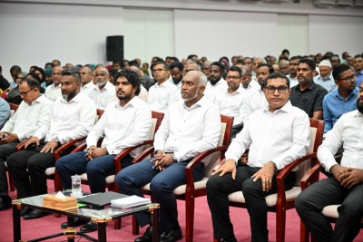 އައްޑޫ ކަރަންޓު މައްސަލަ މަހެއްހާ ދުވަހުގެ ތެރޭ ދާއިމަށް ހައްލުވާނެކަމުގެ ޔަގީންކަން ފެނަކައިންވަނީ ދީފައި: އަޒާން