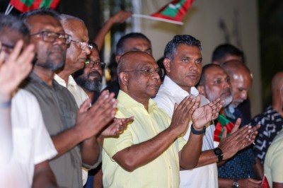 އައްޑުއަށް އައިސްދާނެ ބަދަލާ މެދު ހޭލުންތެރިކުރުމަށްފަހު ނޫނީ ވޯޓު ނުނަގަން އެމްޑީޕީން ގޮވާލައިފި