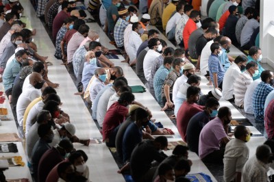 މުސްލިމުންނާއި ކާފަރުންގެ ތަފާތަކީ ނަމާދު: ޚުތުބާ