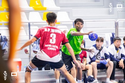 ޒުވާން ކުޅުންތެރިންގެ މެދުގައި މޮޅުވުމުގެ ރޫހު އާލާކުރުވަންޖެހޭ: އަޒްހަމް