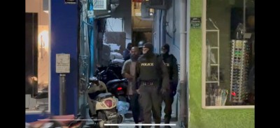 މާލެއަށް ހަމަލާ ދޭން ރޭވުމުގެ ތުހުމަތުގައި ތިން ފިރިހެނަކަށް ޓެރަރިޒަމްގެ ދައުވާ