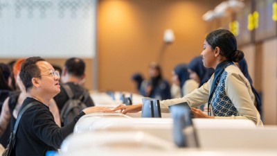 ޗައިނާއިން އައި ފަތުރުވެރިންގެ އަދަދު ތިން ލައްކައަށް