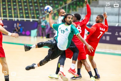 ކުޅޭނެ ވަސީލަތެއް ނެތް ރާއްޖެއަށް ޔޫއޭއީ އަތުން ބޮޑު ބައްޔެއް