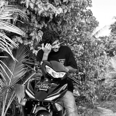 ހުޅުމާލޭގައި މިރޭ ހިނގި އެކްސިޑެންޓްގައި މަރުވީ 19 އަހަރުގެ ދިވެއްސެއް