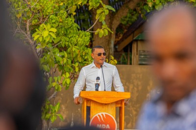 ވަކި ކުލައަކަށް ނިސްބަތްވާތީ ވަޒީފާ ނުދިނުމަކީ ގަބޫލުކުރާނެ ކަމެއްނޫން: ސިޔާމް