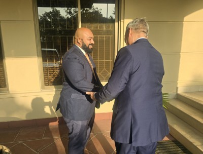 ތާލިބާނުންނާ ބައްދަލުކުރުމުން ރާއްޖެ ގެނައި ޠާހާ އަހަރެއް ފަހުން އެނބުރި ޕާކިސްތާނަށް