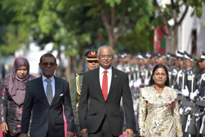 ސިޔާސީ ދެބަސްވުމަކަށް އާއިލީ އަރާރުމެކޭ ބުނުމަކީ ނަޝީދާއި ޞާލިޙްގެ ތޫނުފިލިކަމަށް މަލާމާތެއް: ފަޒްނާ