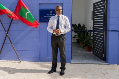 ދެން ނިޔާޒީ ވަކިކުރާނީއެއް ނޫން، އެ އަޑު އަހާބަލަ!