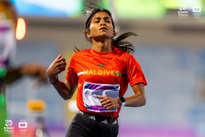 އަންހެނުންގެ 100 މީޓަރު ދުވުމުގެ ސެމީގައި ޝަބާ ވާދަކޮށްފި