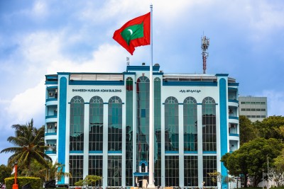 ކަނޑު މަގުން ރާއްޖެއަށް ޑުރަގް އެތެރެކުރަން އުޅުނު 16 މީހަކު ހައްޔަރުކޮށްފި