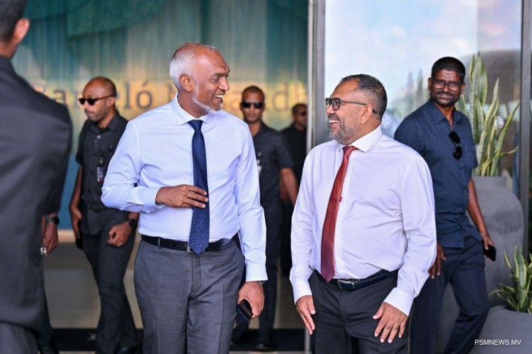 ރާއްޖޭގެ މާލީ ހާލަތު ހަމަމަގަށް، ސަރުކާރުގެ ފިޔަވަޅުތައް ބޭރުގެ އިދާރާތަކުން ބަލައިގެންފި