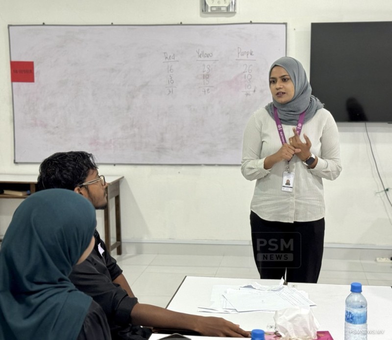 ރާއްޖޭގެ ޑިމޮކްރެޓިކް ވެށި ހަރުދަނާކުރުމަށް ފުވައްމުލަކުގައި ބޭއްވި ޕްރޮގްރާމް ނިންމާލައިފި