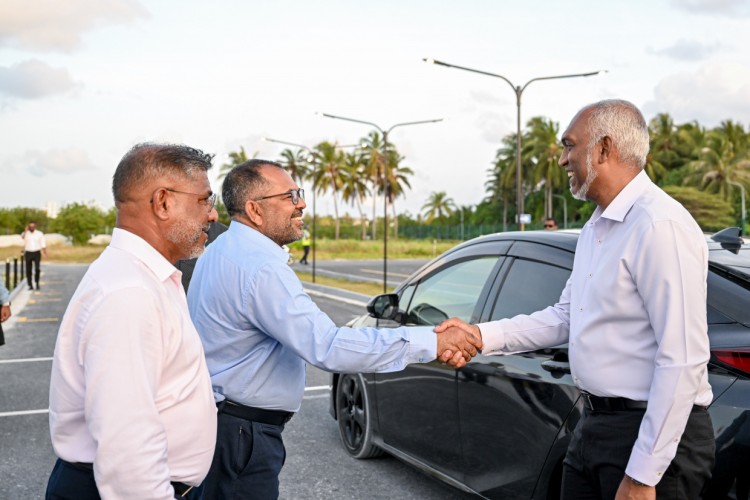 މޫޑީސްގެ ރޭޓިން އާ ގުޅިގެން ޒަމީރު: ސަރުކާރުގެ މަސައްކަތުން ރާއްޖޭގެ އިގްތިޞާދަށް ކުރާ އިތުބާރު އިތުރުވެއްޖެ