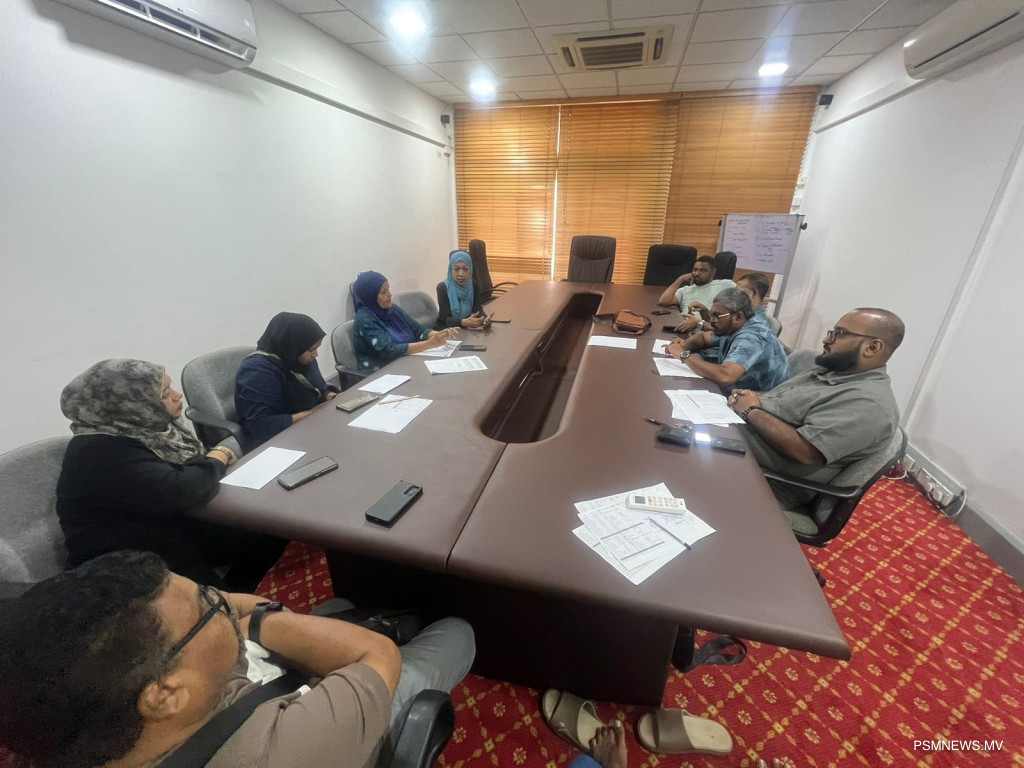 ލަންކާގައި ތިބި ދިވެހިންނަށް އަސާސީ ކާބޯތަކެތި ފޯރުކޮށްދިނުމުގެ މަސައްކަތް ކުރިއަށް