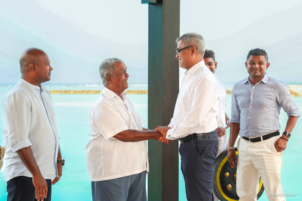 ރާއްޖޭގެ ފަތުރުވެރިކަމުގެ ސިނާއަތުގައި ދިވެހި ކުންފުނިތަކުގެ ދައުރު ފުޅާވަމުންދޭ: ވަޒީރު ޠާރިޤު