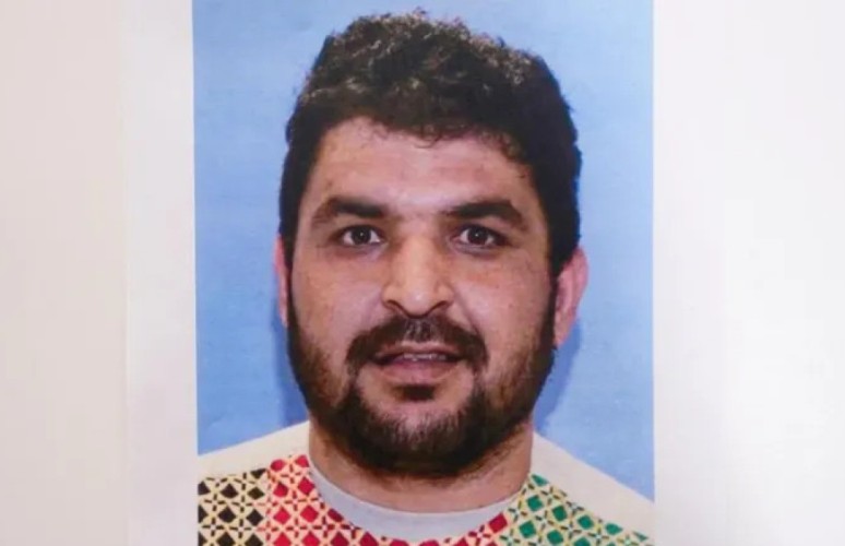 ވައިޓް ހައުސް ކައިރީ ސިފައިންގެ ބަޔަކަށް ބަޑިން ހަމަލާދިން އަފްޣާން މީހާ އަކީ ކުރިން ސީއައިއޭގެ އެޖެންޓެއް