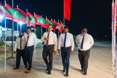 އަތޮޅު ކައުންސިލްތައް އުވުނަސް، މުވައްޒަފުންގެ މަގާމުތަކާއި ވަޒީފާއަށް ބިރެއް ނެތް: އާދަމް ޝަރީފް