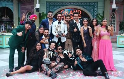 ކަޕިލް 11 އަހަރަށްފަހު ކަލަސްގެ ޝޯއަކަށް