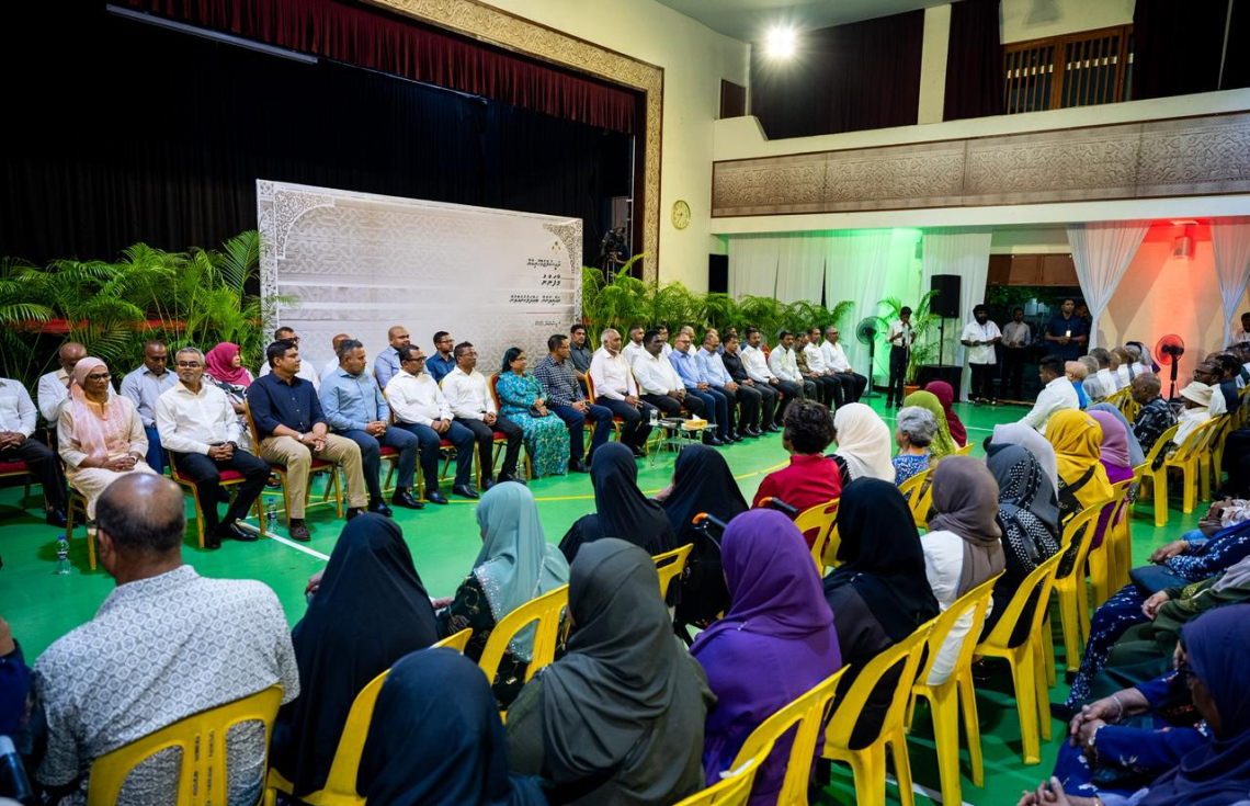 ރައީސްގެ މާފަންނުގެ ބައްދަލުވުން: ކޮންމެ ކަމަކަށް ވަކިވަކިން އެޓެންޑު ކުރާނެ