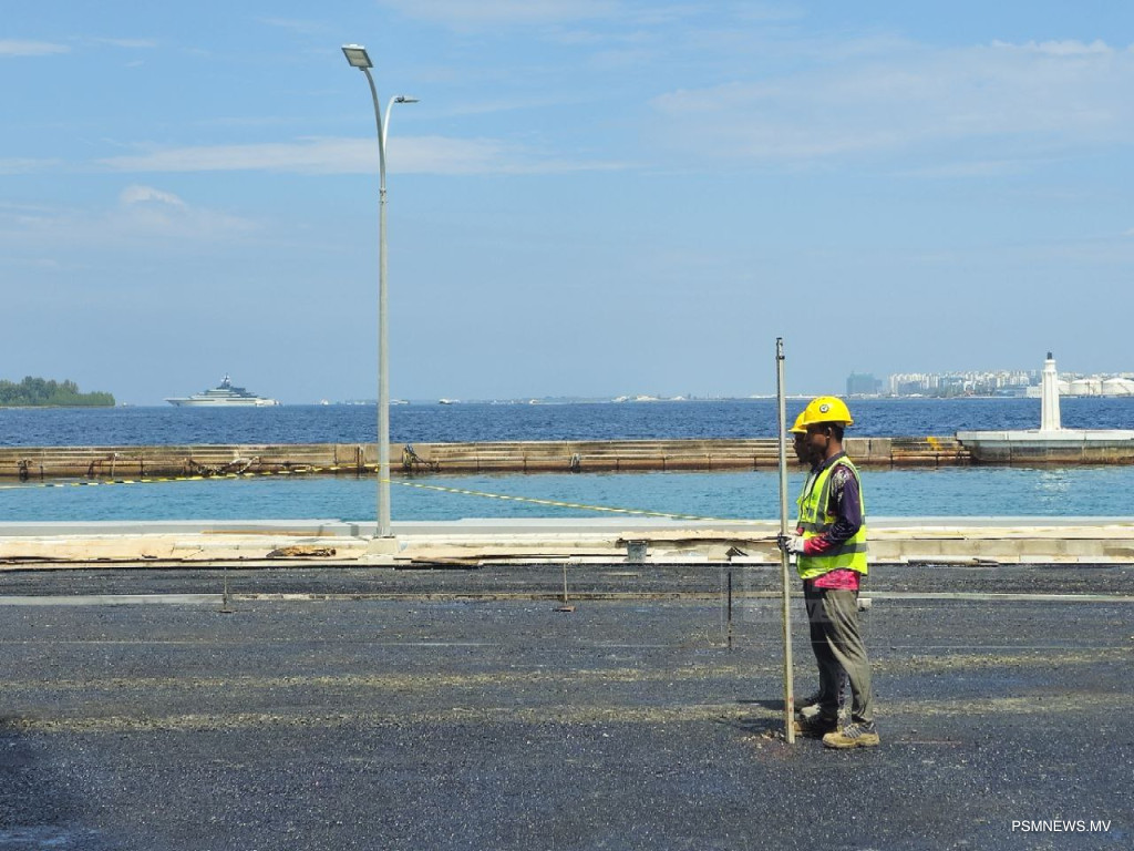 ބޮޑުތަކުރުފާނު މަގުގެ ސެގްމަންޓް 1ގައި ތާރުއެޅުމުގެ މަސައްކަތް ފަށައިފި