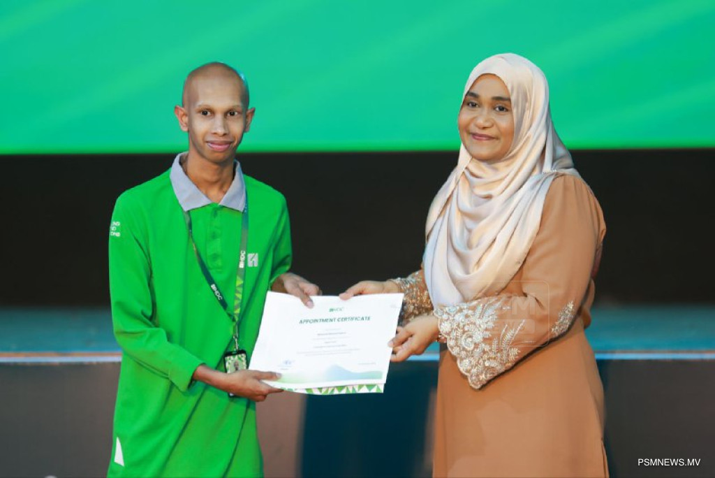 ދިވެހި ޤައުމުގެ މިސްރާބު މިއަދު ހުރީ އެންމެން ބައިވެރިވާ މުޖްތަމަޢުއެއް ބިނާކުރުމަށް: ފަސްޓް ލޭޑީ