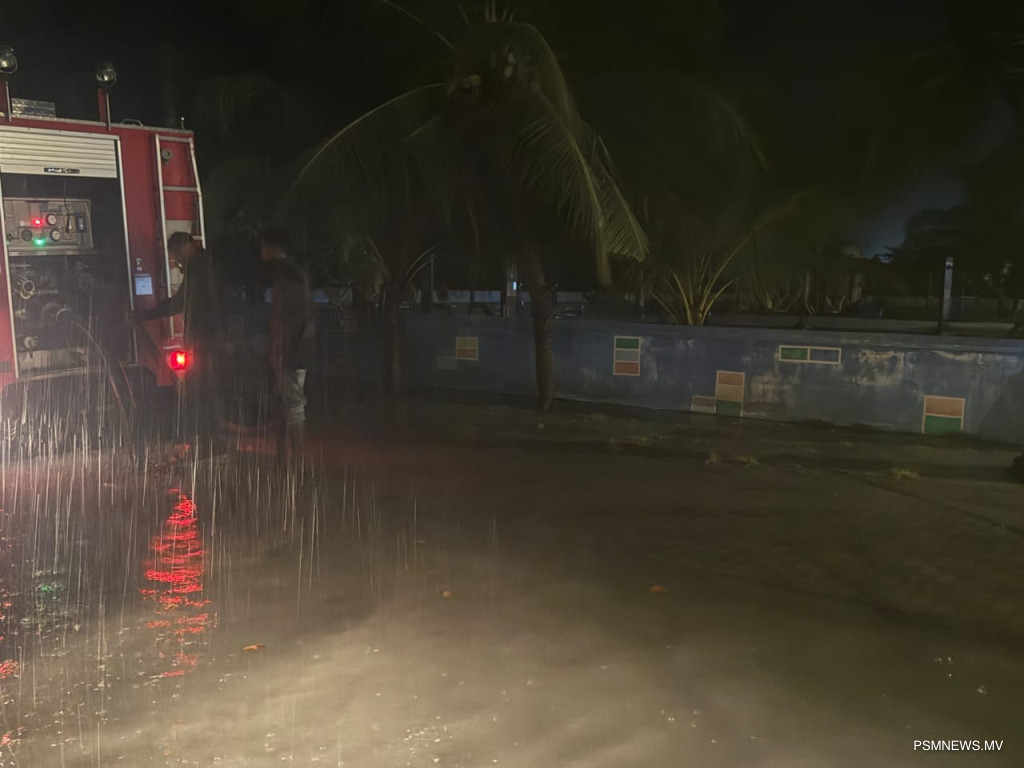 ތިނަދޫ ސިޓީއަށް ބޯކޮށް ވާރޭވެހި، ގެތަކަށް ފެން ވަދެ ގެއްލުންތަކެއް