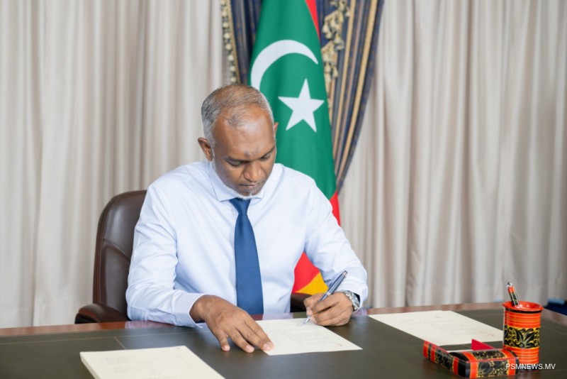 ދައުލަތުގެ ފިސްކަލް ޒިންމާގެ ޤާނޫނަށް އިޞްލާޙު ގެނައުމުގެ ބިލު ރައީސް ތަޞްދީޤުކުރައްވައިފި