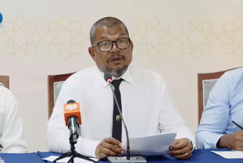 ހިޔާވެހި ފައިނޭންސިން އަށް ގިނަ ބަޔަކު ޝަރުތު ހަމަނުވާތީ ކުޑޫ, ކަންބޮޑުވުން ފާޅުކުރައްވާ މުއިއްޒަށް ސިޓީއެއް ފޮނުއްވައިފި