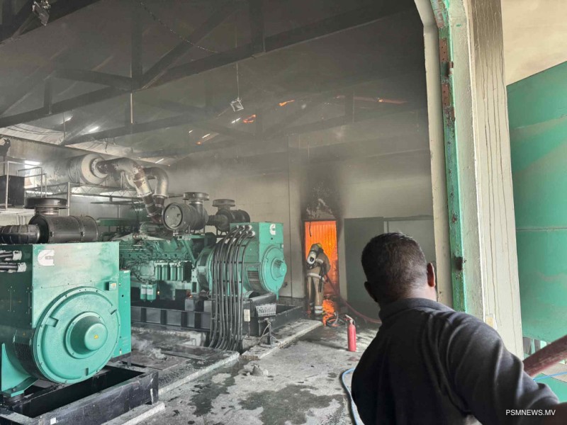 ގަމު އިންޖީނުގޭގައި ރޯވި އަލިފާން ނިއްވާލައިފި، ކަރަންޓު ދިނުމަށްދަނީ މަސައްކަތްކުރަމުން