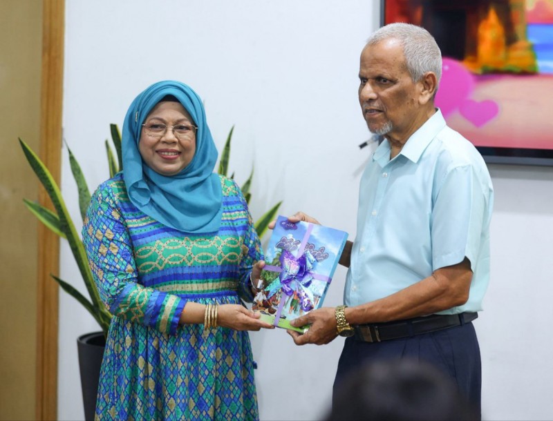 ޙުސްނާ ފަހުމީގެ 'ދިވެހީންގެ ވަޠަން' ނެރެފި؛ ދިވެހި ތާރީޚާއި ސަގާފަތާ ބެހޭ އެތައް މައުލޫމާތެއް ހިމެނޭ