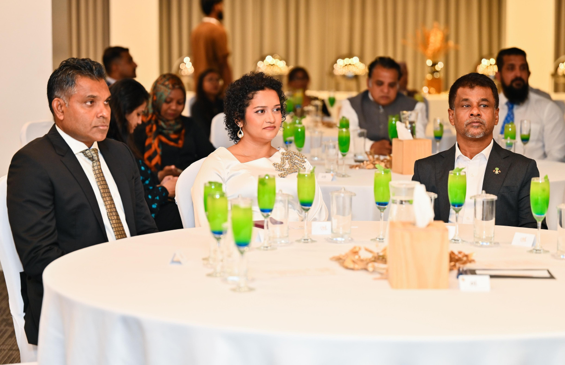 ފާޓިލިޓީ ސަޕޯޓު ކޮމިއުނިޓީގެ ފުރަތަމަ އެވޯޑު ޑރ. ނާއިލާ އަށް