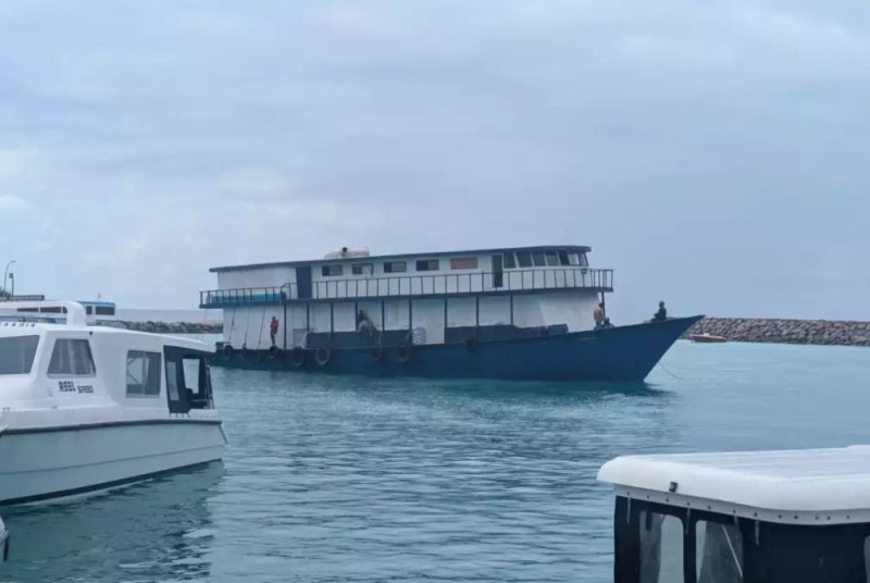 އުނގޫފާރުގެ ބިން ހިއްކި ސަރަހައްދުގައި ރިވެޓްމަންޓް ނުޖަހާ ހުރުމުގެ ސަބަބުން ނެރު ތިލަވެ ރައްޔިތުންނަށް ބޮޑު ތަކުލީފަކަށް