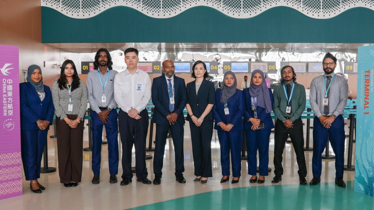 އާ ޓާމިނަލުން ހިދުމަތް ދޭން ފެށި 30 ވަނަ އެއާލައިނަކަށް ޗައިނާ އީސްޓަން