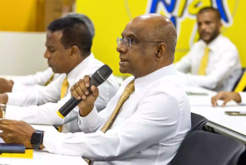 ޔުނިފޯމު ބަދަލުކުރަން ޖެހޭ ގޮތަށް ސަރުކާރުން ގެނައި ބަދަލާއި ގުޅިގެން ޝާހިދު ކަންބޮޑުވުން ފާޅުކުރައްވައިފި