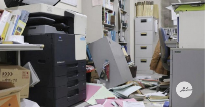 ޖަޕާނަށް ބާރުގަދަ ބިންހެލުމެއް، ސުނާމީގެ އިންޒާރު ނެރެފި