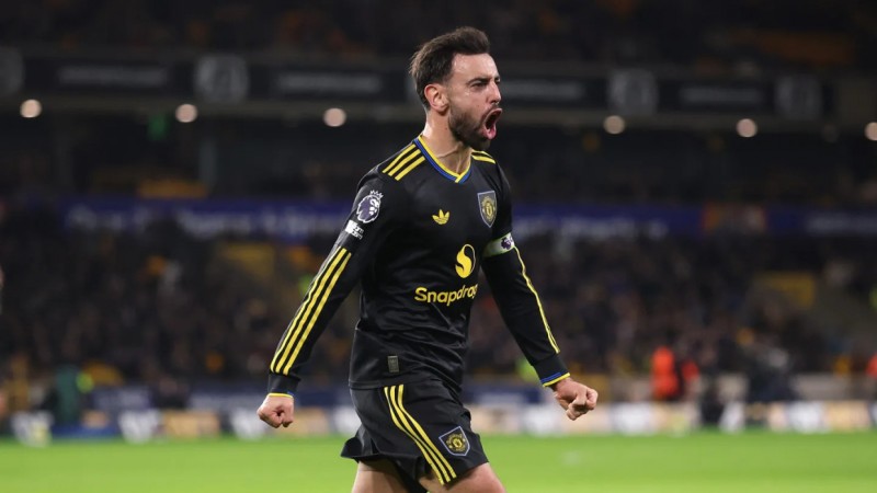 ތާވަލުގެ ފުލުގައި އޮތް ވުލްވްސް ބަލިކޮށް ޔުނައިޓެޑު ހަވަނައަށް