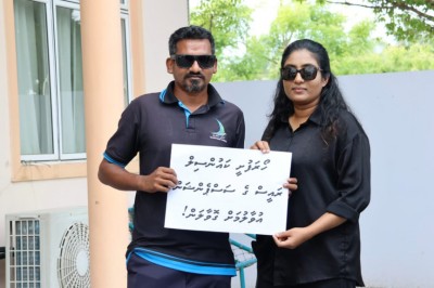 ކައުންސިލް ރައީސްގެ ސަސްޕެންޝަނާއެކު، ކަޅު ހެދުމުގައި ހޯރަފުށީ ރައްޔިތުންގެ އިހުތިޖާޖެއް