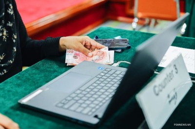 ޖަނަވަރީގައި ޒަކާތު ބެނިފިޝިއަރީ ކާޑު ތަޢާރަފްކުރެވޭނެ: ޑރ. ޝަހީމް