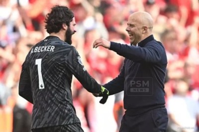 މީގެ ފަހުން ލިވަޕޫލްގައި ސަލާހް ކުޅޭނެކަން ޔަގީނެއްނޫން: ސްލޮޓް