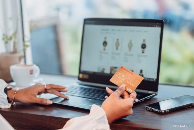 ކާޑު ލިމިޓް ނަހަމަ ގޮތުގައި ބޭނުންކުރަނީ، އެކަކު 100 އަށްވުރެ ގިނަ ކާޑުން މުއާމަލާތްކޮށްފި